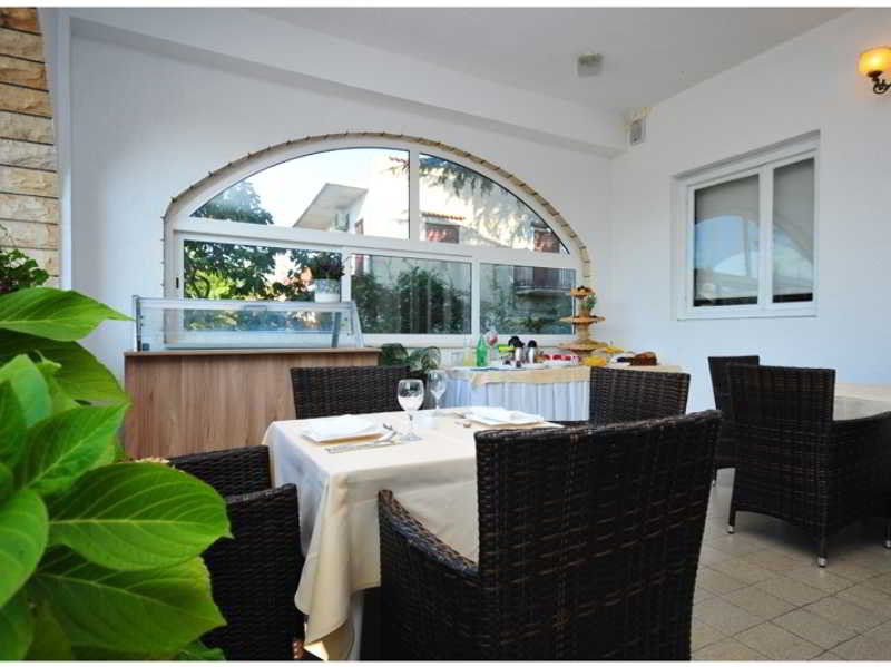 & Restaurant Matanovi Dvori Sukošan